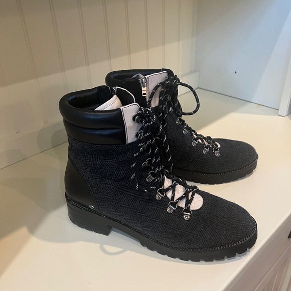 Coach Boots - Picture 1 of 4